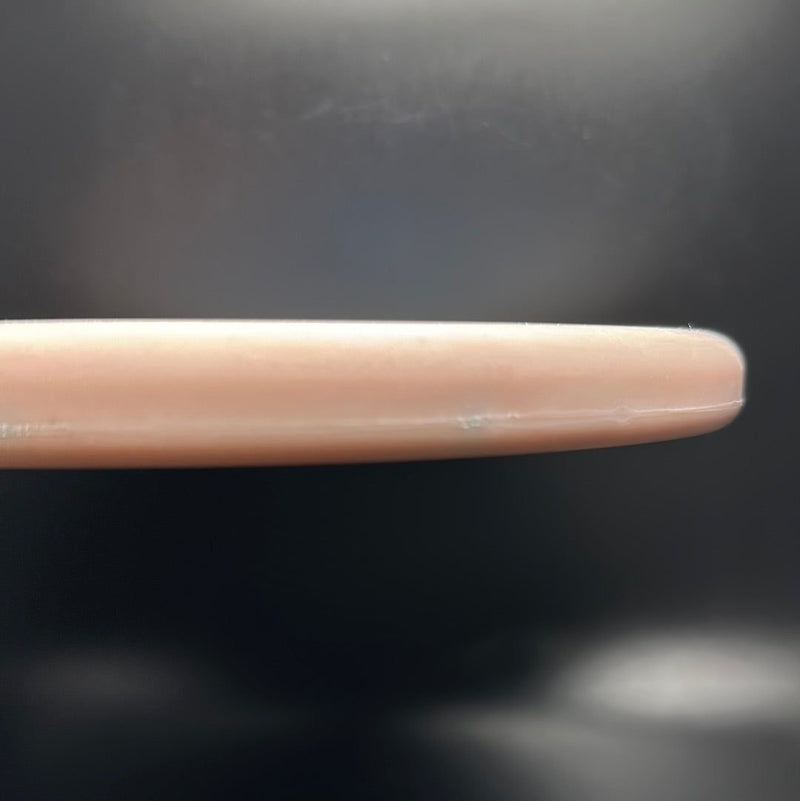 Load image into Gallery viewer, Victor Armadillo Putt Approach
