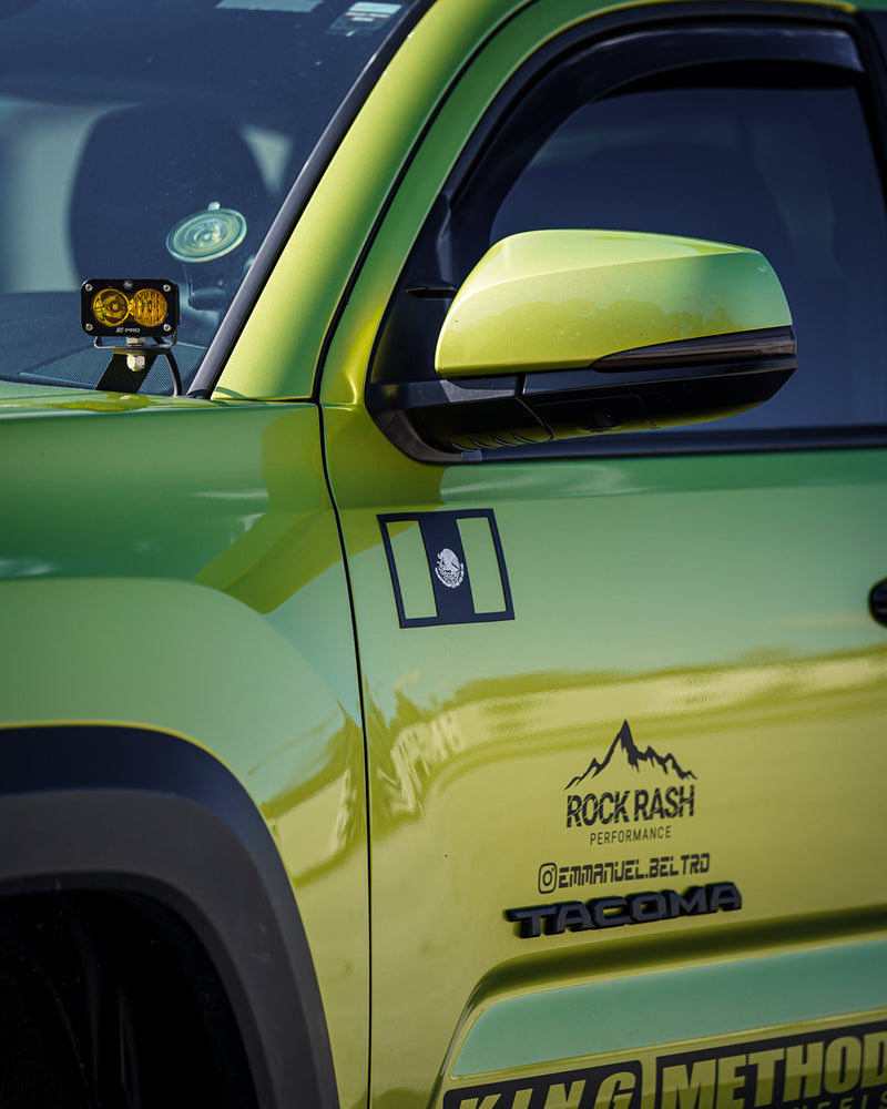 Load image into Gallery viewer, Mexico Flag Magnet Set (Emmanuel Beltran x Tactilian Collab)
