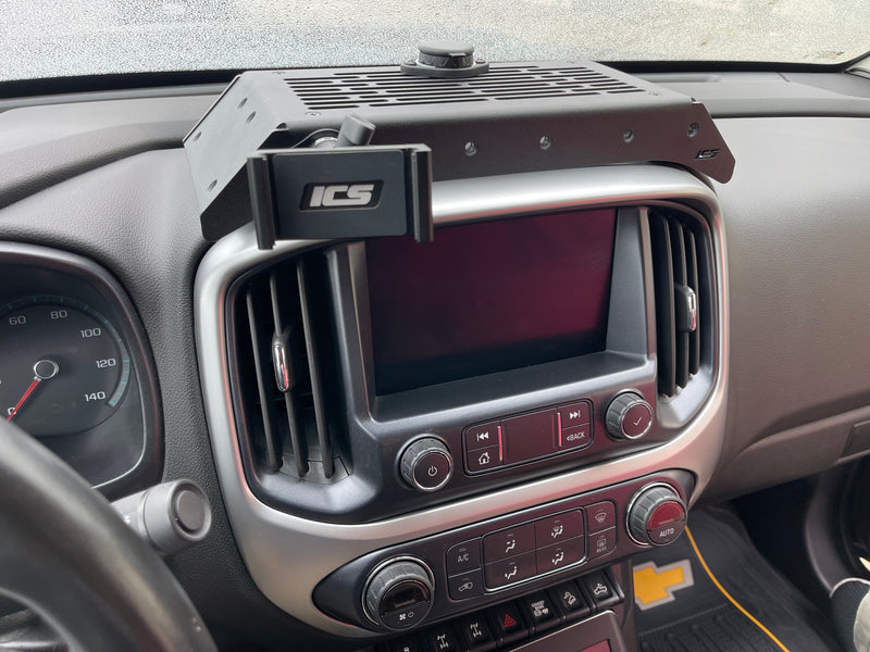 Load image into Gallery viewer, 2015-2023 Chevy Colorado/GMC Canyon Dash Mount (Bose compatible) kit
