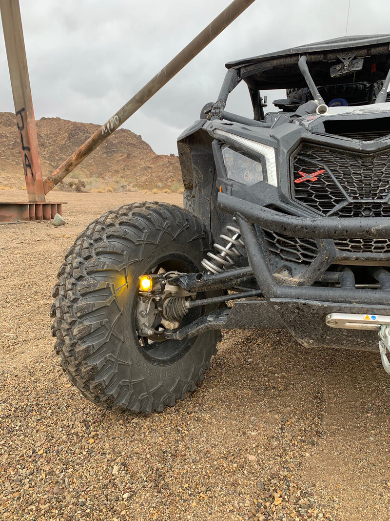 Load image into Gallery viewer, Can Am Maverick X3 Steerable Knuckle Pod Light Mounts (2017-2022)
