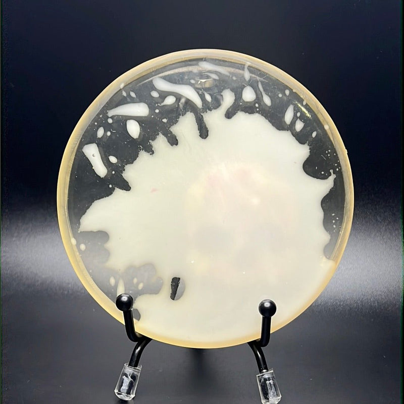 Load image into Gallery viewer, Wiser Hyzer Custom Resin Mini - Glow Skull Splatter
