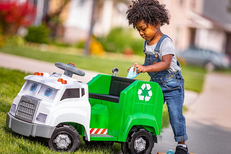 Load image into Gallery viewer, Interactive Toddler Recycling Truck Ride-On Toy by Kid Trax - Perfect for Kids Ages 1 and Up!
