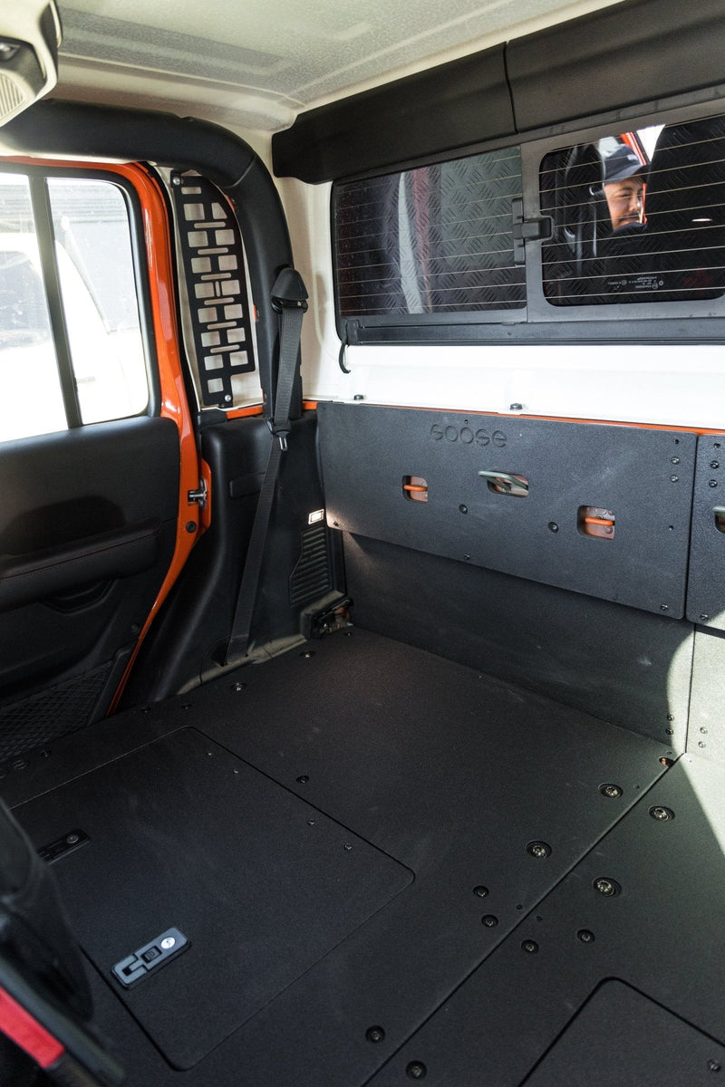 Load image into Gallery viewer, Jeep Gladiator 2019-Present JT 4 Door - Back Wall
