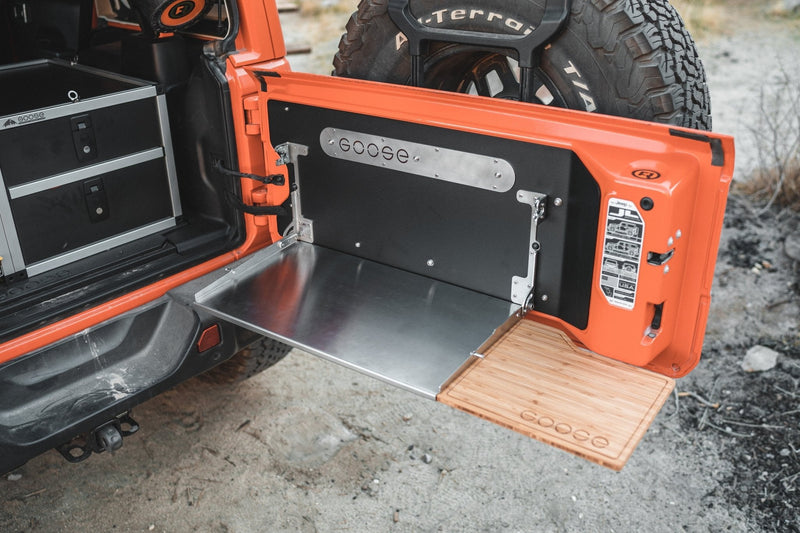 Load image into Gallery viewer, Jeep Wrangler 2018-Present JL / JLU - Goose Gear Tailgate Table
