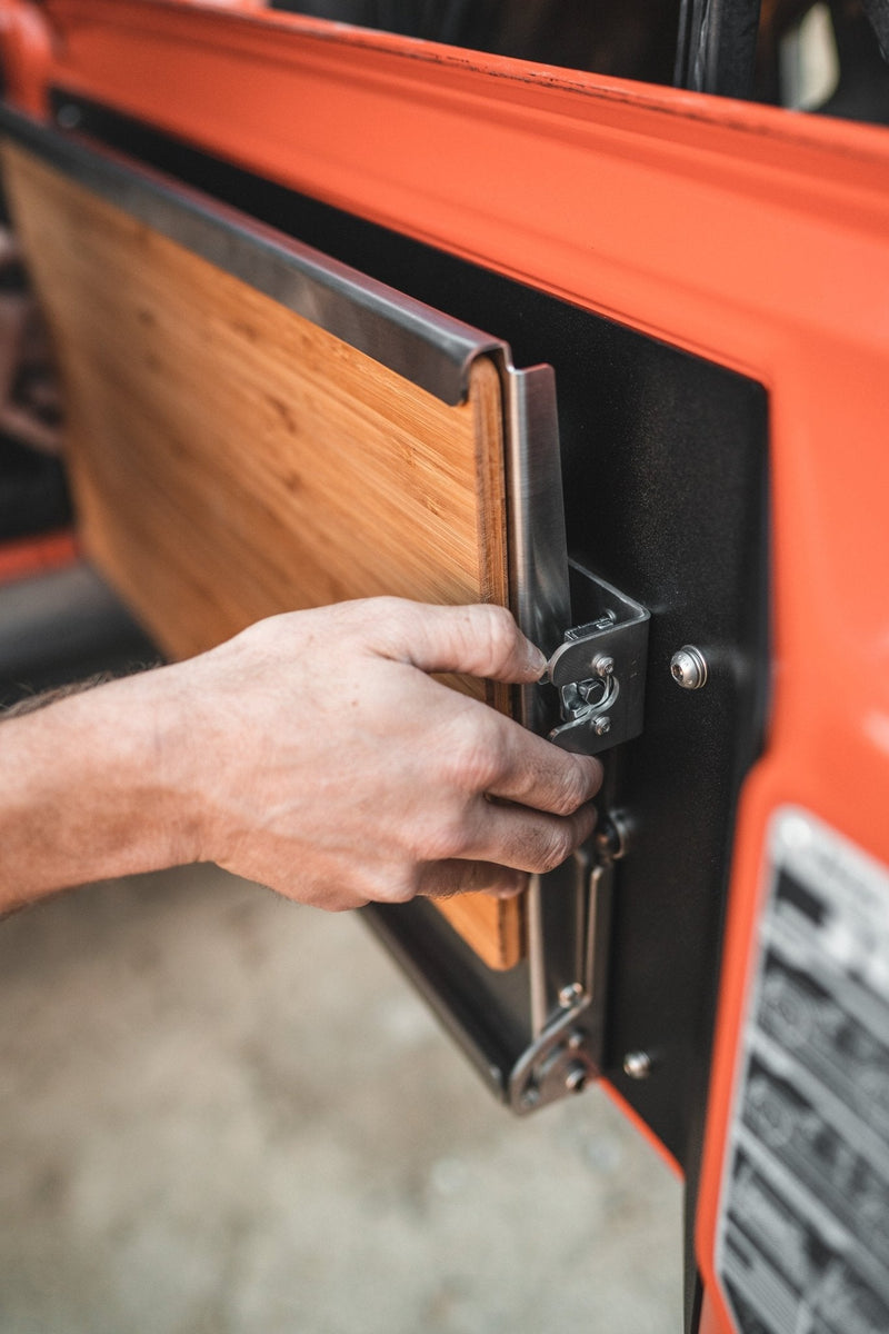 Load image into Gallery viewer, Jeep Wrangler 2018-Present JL / JLU - Goose Gear Tailgate Table
