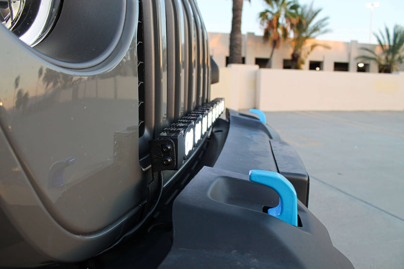 Load image into Gallery viewer, 2017+ Jeep Wrangler 30in Light Bar - PRO
