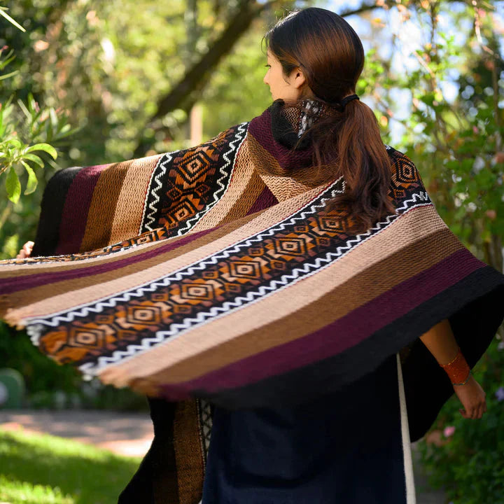 Load image into Gallery viewer, Khaki and Lilac LLAMA Poncho
