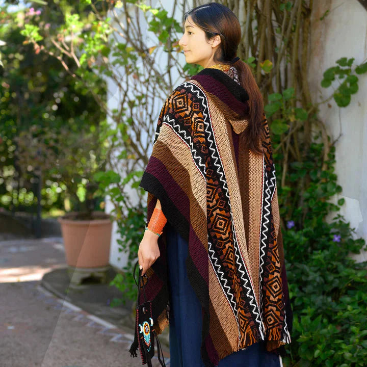 Load image into Gallery viewer, Khaki and Lilac LLAMA Poncho
