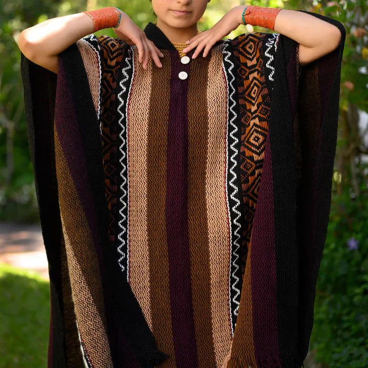 Load image into Gallery viewer, Khaki and Lilac LLAMA Poncho
