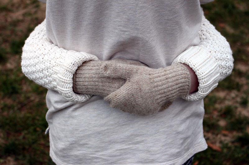 Load image into Gallery viewer, Kids Alpaca Mittens
