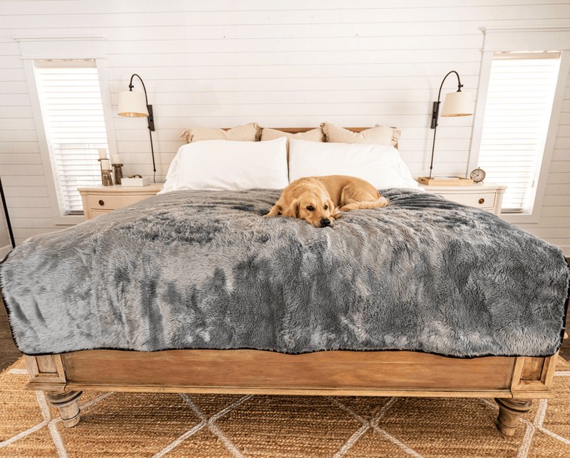 Load image into Gallery viewer, PupProtector™ Summer Short Fur Waterproof Throw Blanket - Charcoal Grey
