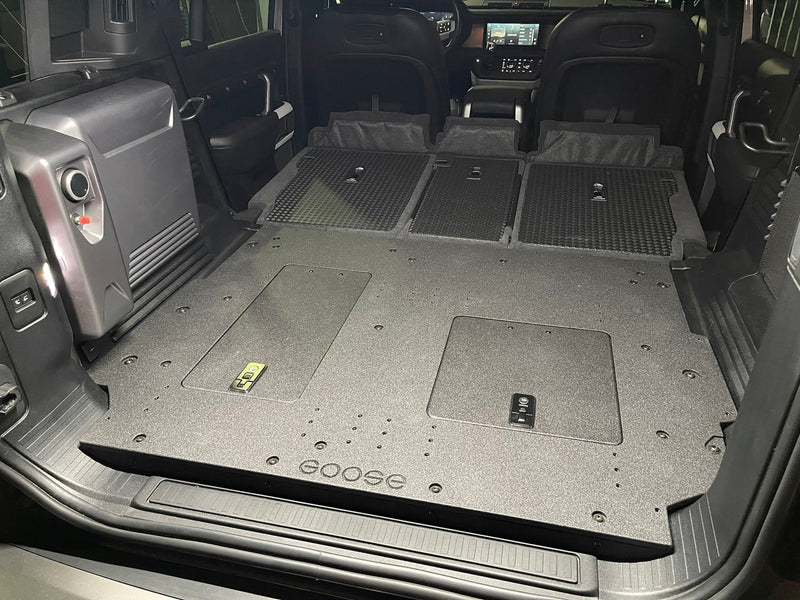 Load image into Gallery viewer, Land Rover Defender 2020-Present L663 - Rear Plate System
