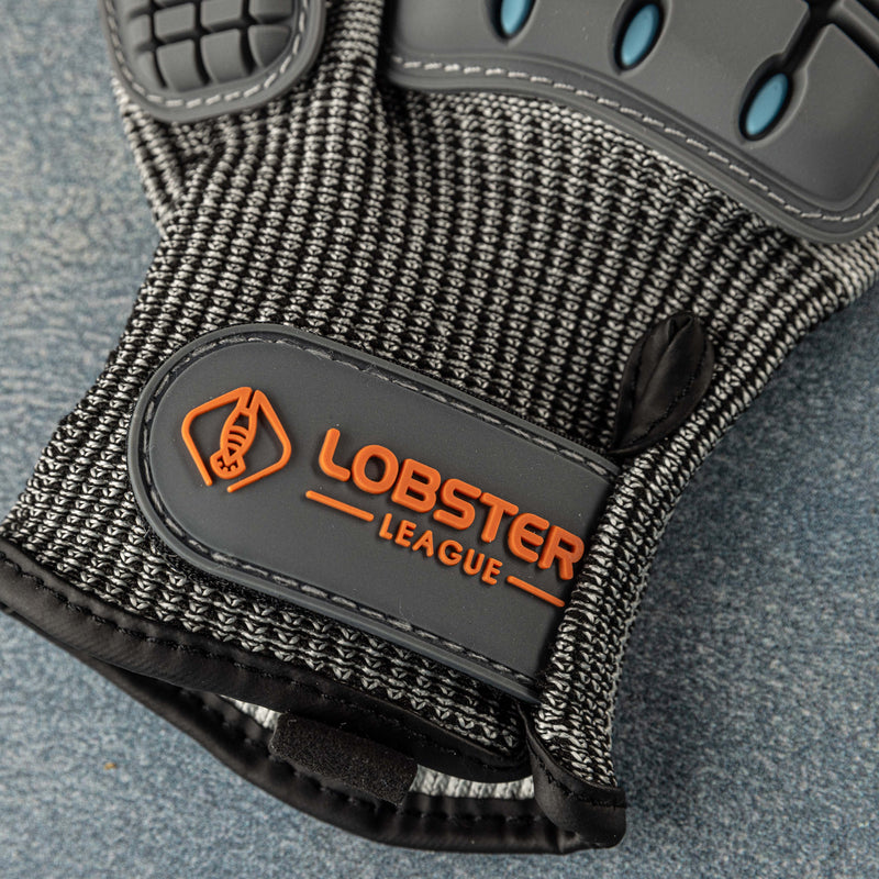 Load image into Gallery viewer, Diving Gloves, Lobstering Gloves, Freediving Gloves, Spearfishing Gloves, and Fishing Gloves
