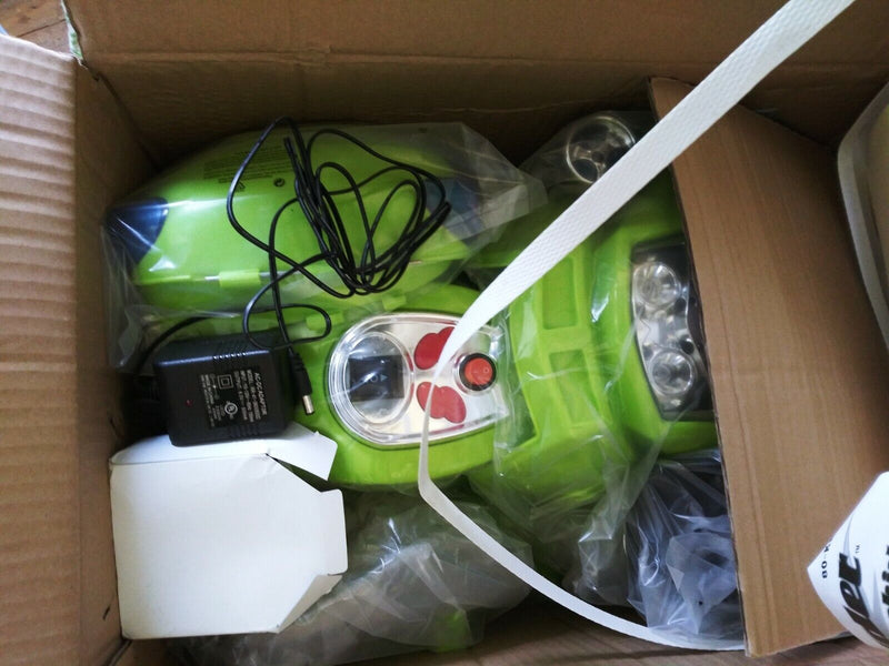 Load image into Gallery viewer, Lil&#39; Rider 3 Wheel Battery Powered Motorcycle Ride On Toy for Kids
