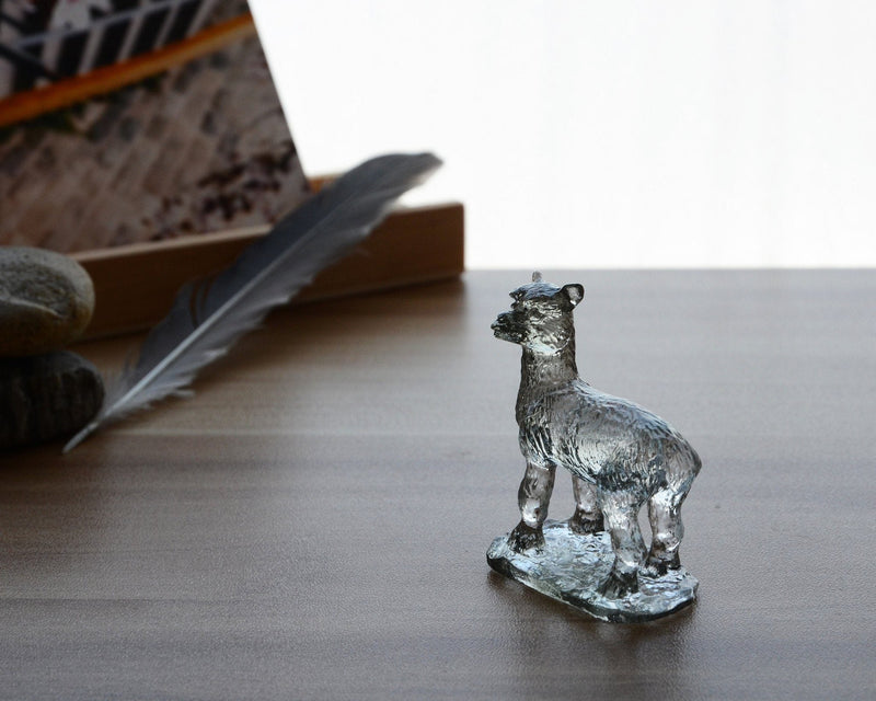 Load image into Gallery viewer, Liuli Crystal Alpaca Figurine
