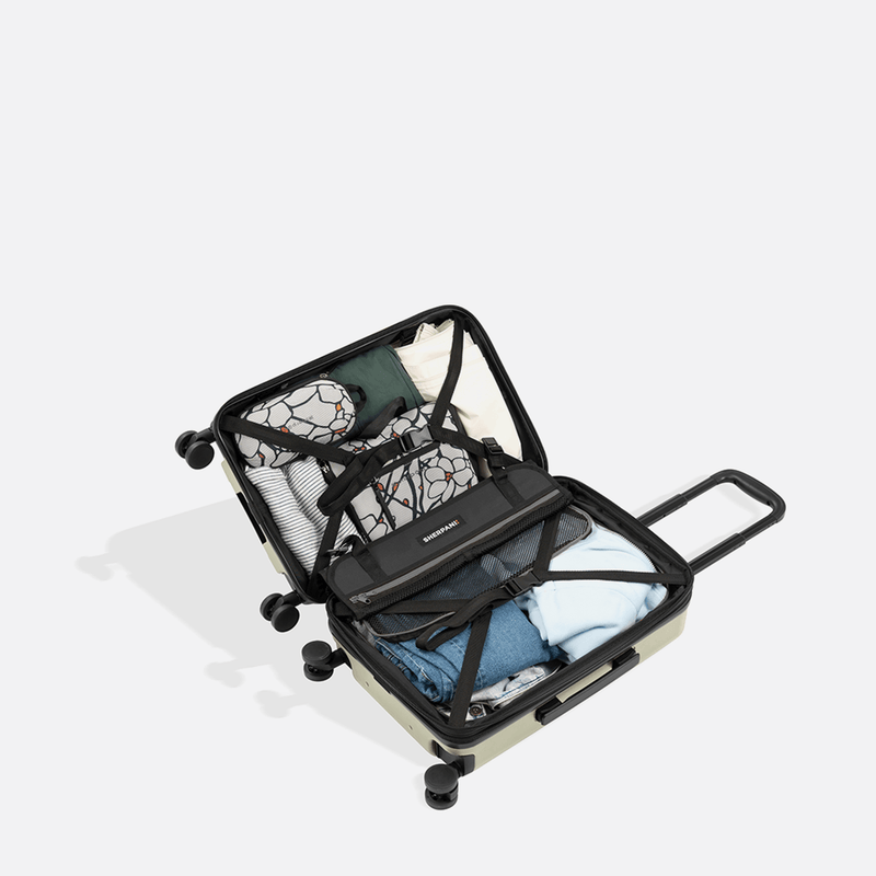 Load image into Gallery viewer, Meridian | 22" Carry-On - Chromatic Black
