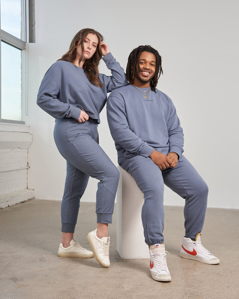Load image into Gallery viewer, Organic Throwback Sweatshirt
