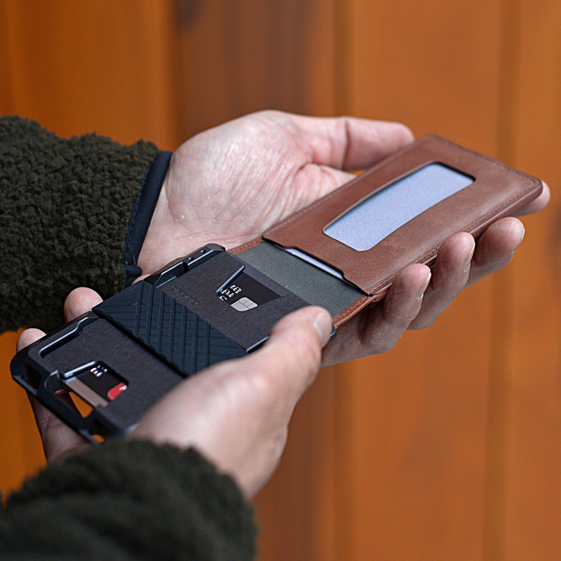 Load image into Gallery viewer, M1 Maverick™ 4 Pocket Bifold Leather
