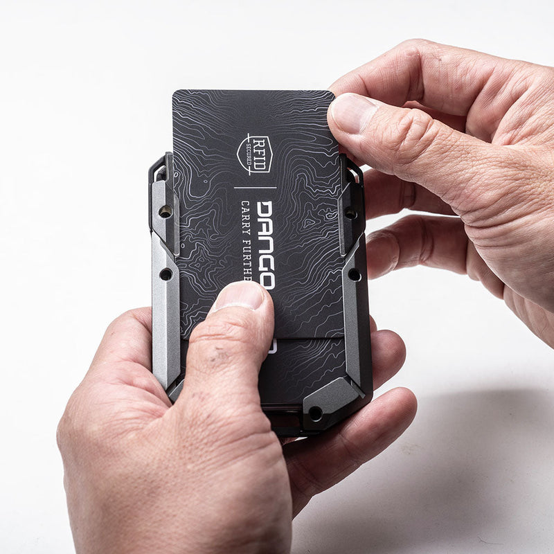 Load image into Gallery viewer, M4 MAVERICK™ RAIL WALLET
