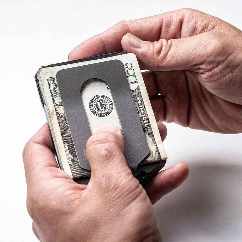Load image into Gallery viewer, M4 MAVERICK™ RAIL WALLET with TITANIUM CLIP
