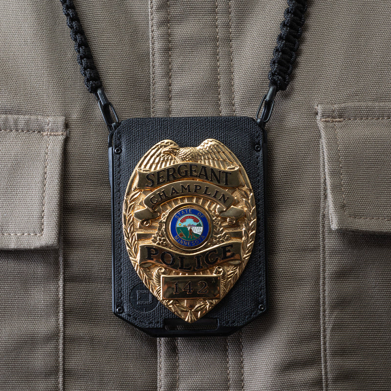 Load image into Gallery viewer, M4 MAVERICK™ RAIL WALLET with TITANIUM CLIP
