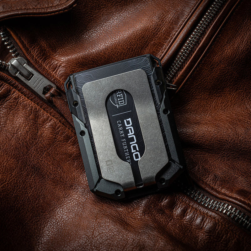 Load image into Gallery viewer, M4 MAVERICK™ RAIL WALLET with TITANIUM CLIP
