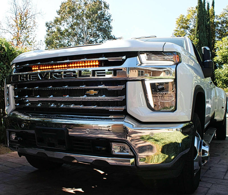 Load image into Gallery viewer, 2020+ Chevrolet Silverado 2500/3500HD Single 30in Light Bar
