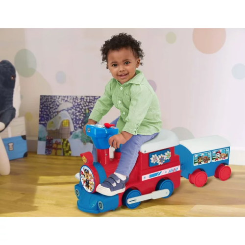 Load image into Gallery viewer, Magical Minnie Mouse Train Set with Tracks and Caboose - Powered by 6-Volt Battery
