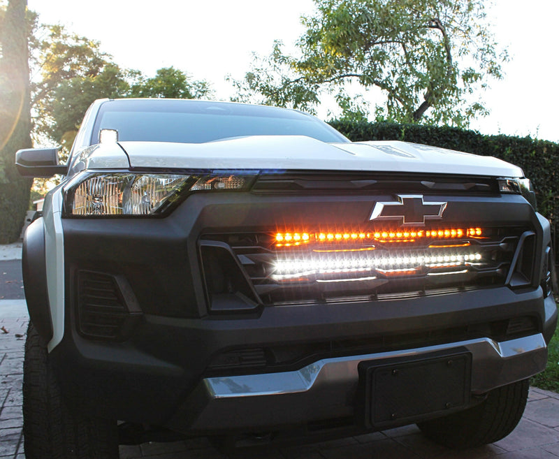 Load image into Gallery viewer, 2023+ Chevrolet Colorado Dual 30s Light Bars
