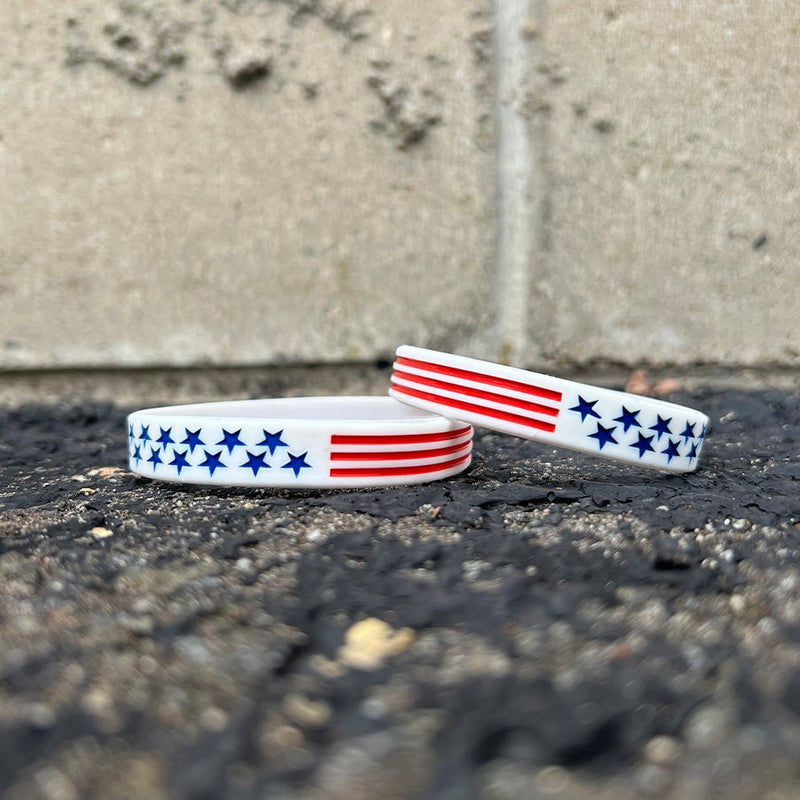 Load image into Gallery viewer, USA Flag Wristband
