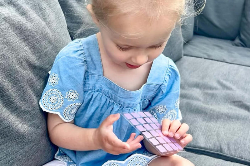 Load image into Gallery viewer, SunnyPatch UV-Detecting Stickers
