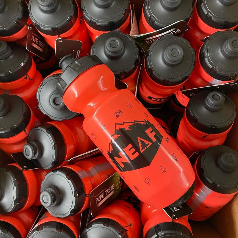 Load image into Gallery viewer, NEAF 22oz Purist Water Bottle Black Caps
