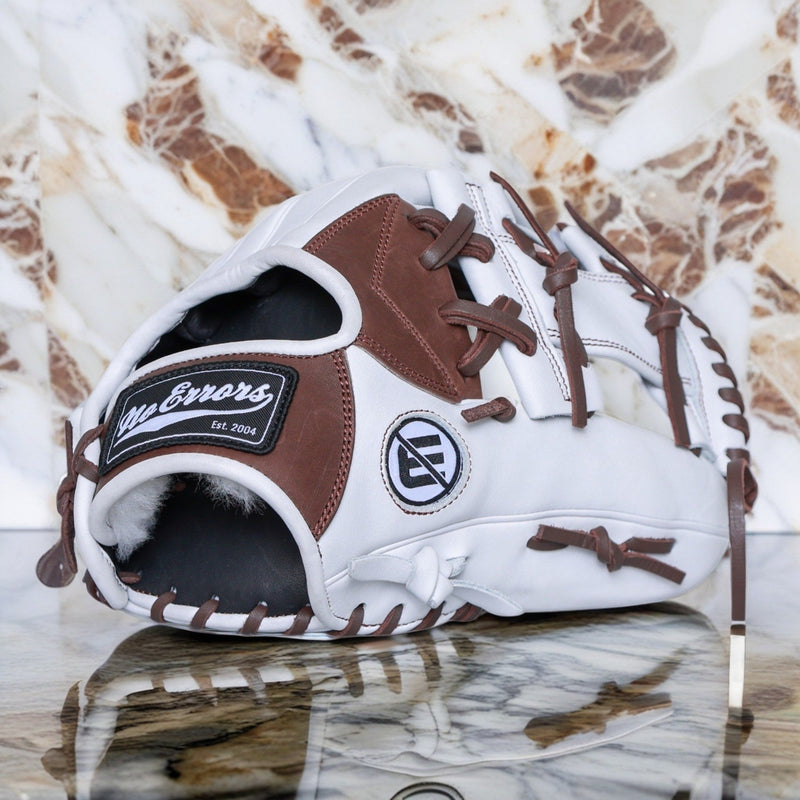 Load image into Gallery viewer, NO E I-WEB CROSS D.W.C. Fielders Glove - 003
