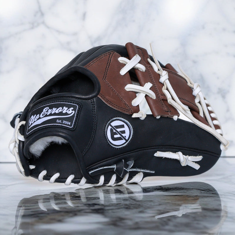 Load image into Gallery viewer, NO E I-WEB CROSS D.W.C. Fielders Glove - 004
