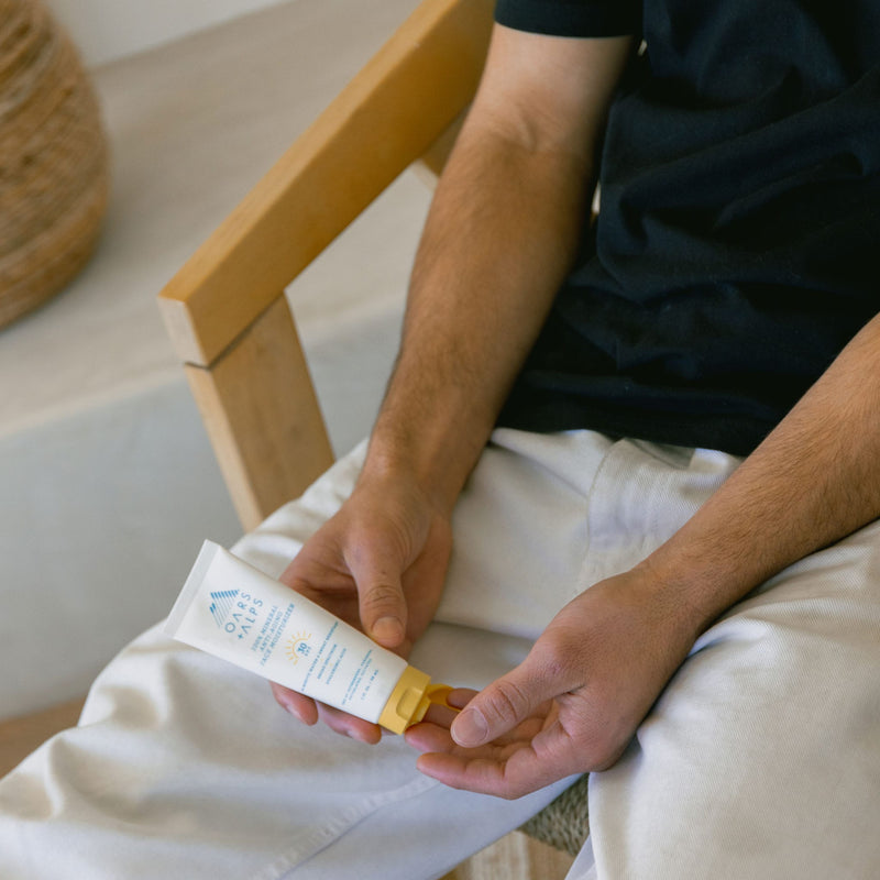 Load image into Gallery viewer, 100% Mineral Anti-Aging Face Moisturizer with SPF 30
