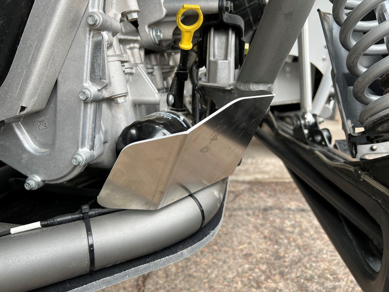 Load image into Gallery viewer, Polaris PRO R Oil Filter Guard
