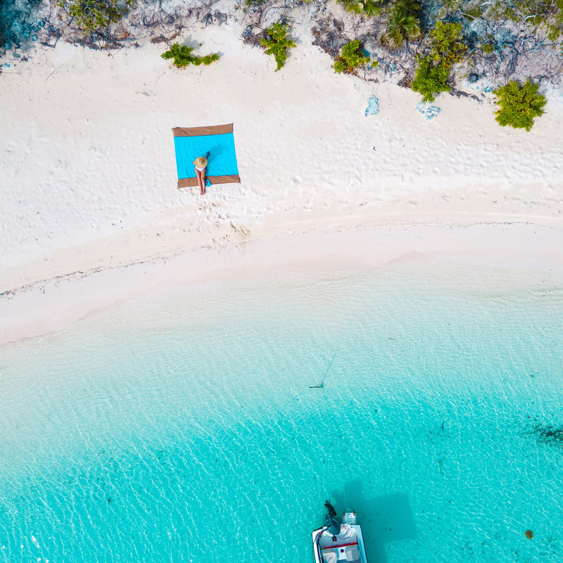 Load image into Gallery viewer, Parasheet® Beach Blanket
