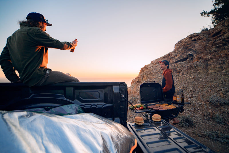 Load image into Gallery viewer, Forge 15 Hitch-Mounted Propane Grill
