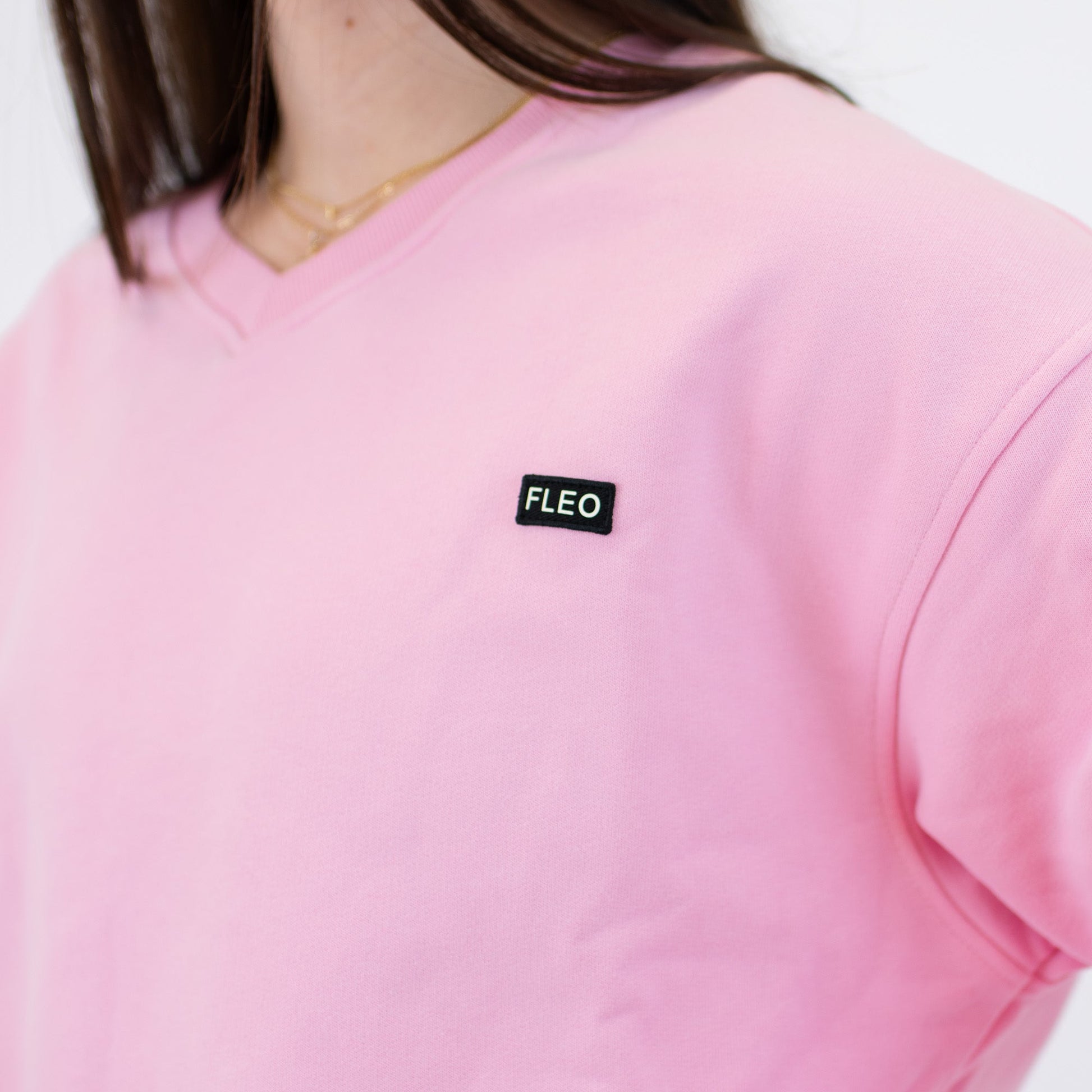 V Neck Crop Sweatshirt - Skoutley Outdoors LLC