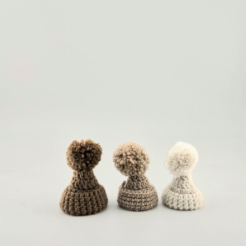 Load image into Gallery viewer, Pom-Pom Hat for Alpacadorable Ornament
