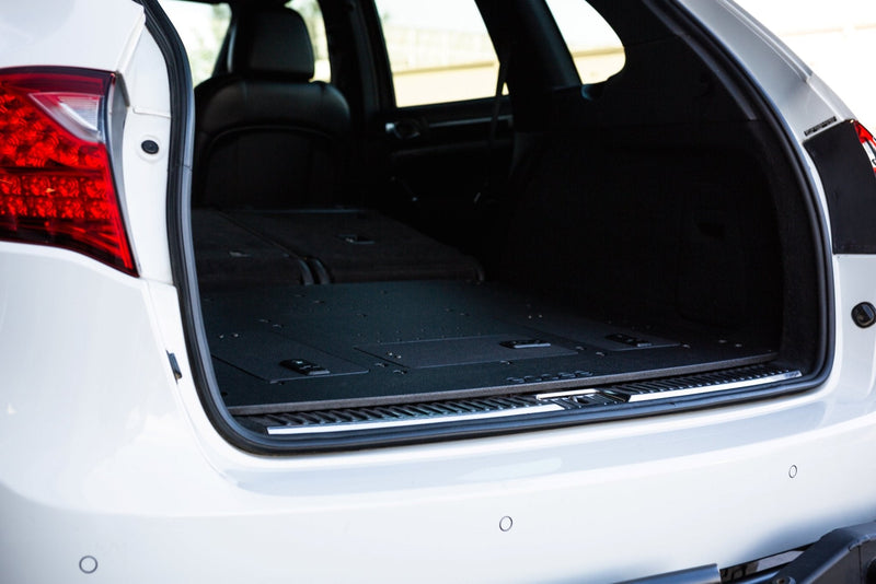 Load image into Gallery viewer, Porsche Cayenne 2011-2017 2nd Gen. - Rear Plate System
