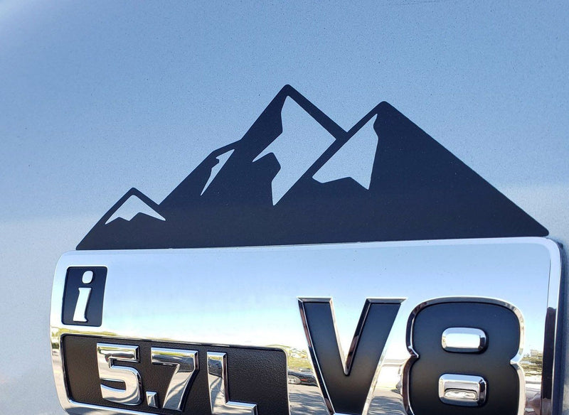 Load image into Gallery viewer, Premium Cast Matte Black Vinyl Decal Mountains for 2014-2021 Tundra Fenders

