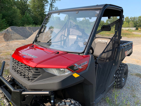 Ranger 900 & 1000 Windshield •Fits 2013-Up 900 and 1000 XP and SOHC •2015-2016 570 Full-Size Pro Fit (Vented Options)