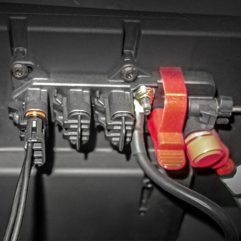 Load image into Gallery viewer, Polaris Accessory Pulse Bar Plug
