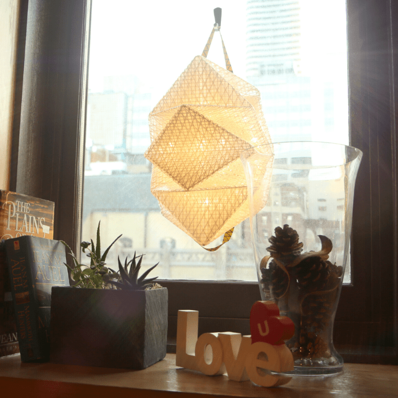 Load image into Gallery viewer, QWNN™ – Solar Lantern and Phone Charging Power Bank
