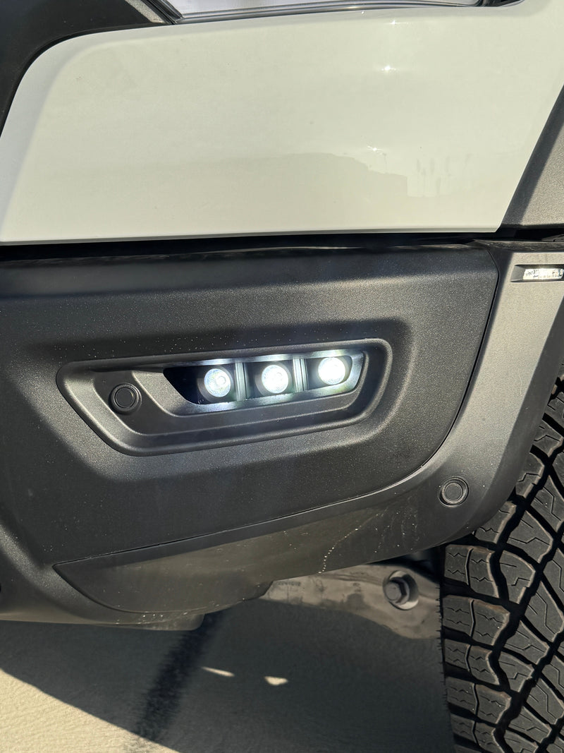 Load image into Gallery viewer, 2025+ RAM 1500 RHO Fog Light Kit

