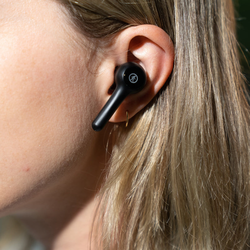 Load image into Gallery viewer, Ravens Wireless Earbuds
