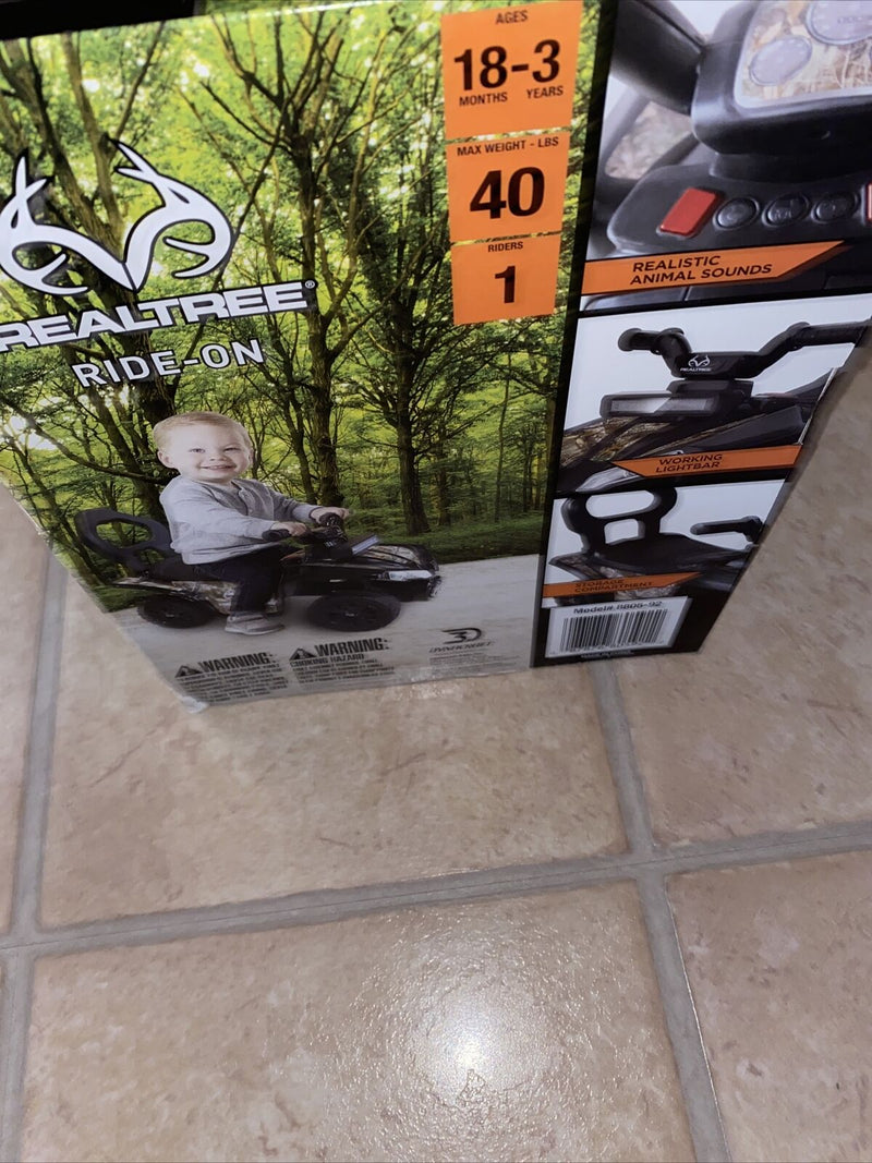 Load image into Gallery viewer, RealTree Ride-On with Working Light Bar for Boys by Dynacraft - Distressed Packaging
