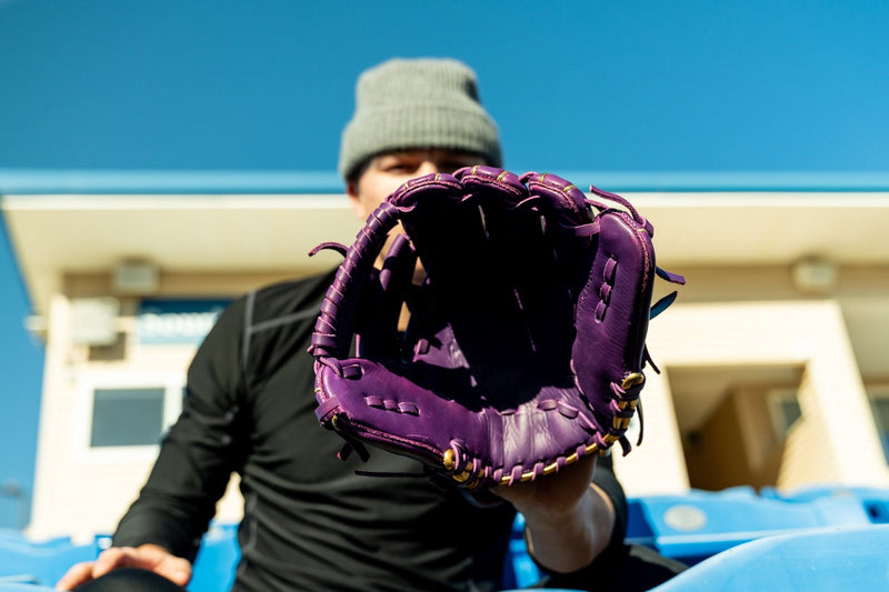 Load image into Gallery viewer, Relic MXT Series - Purple &amp; Gold Ball Glove
