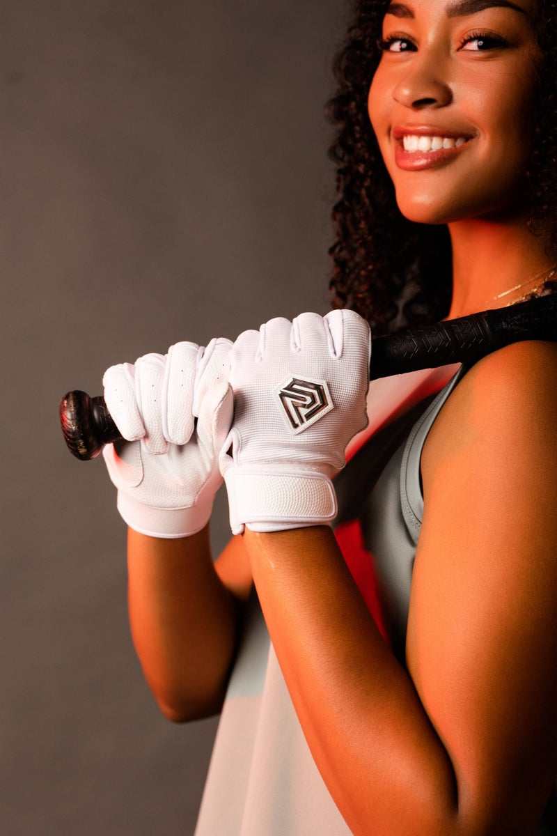 Load image into Gallery viewer, Resilient Championship Fastpitch Batting gloves - All White
